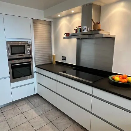Charming 3br In Ski-in&ski-out- If You Want To Book, Please Contact On Wh-ats-app - 0034-605-434-371 !!!! Apartmán Val Thorens