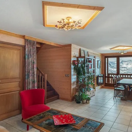 Charming 3br In Ski-in&ski-out- If You Want To Book, Please Contact On Wh-ats-app - 0034-605-434-371 !!!! Appartement
