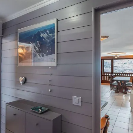 Apartmán Charming 3br In Ski-in&ski-out- If You Want To Book, Please Contact On Wh-ats-app - 0034-605-434-371 !!!!
